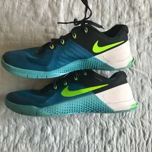 Nike metcon deals 4 sticky rubber